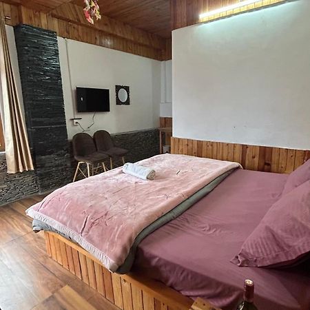 The Himalayan Sukoon Villa Near Jibhi Banjār Esterno foto