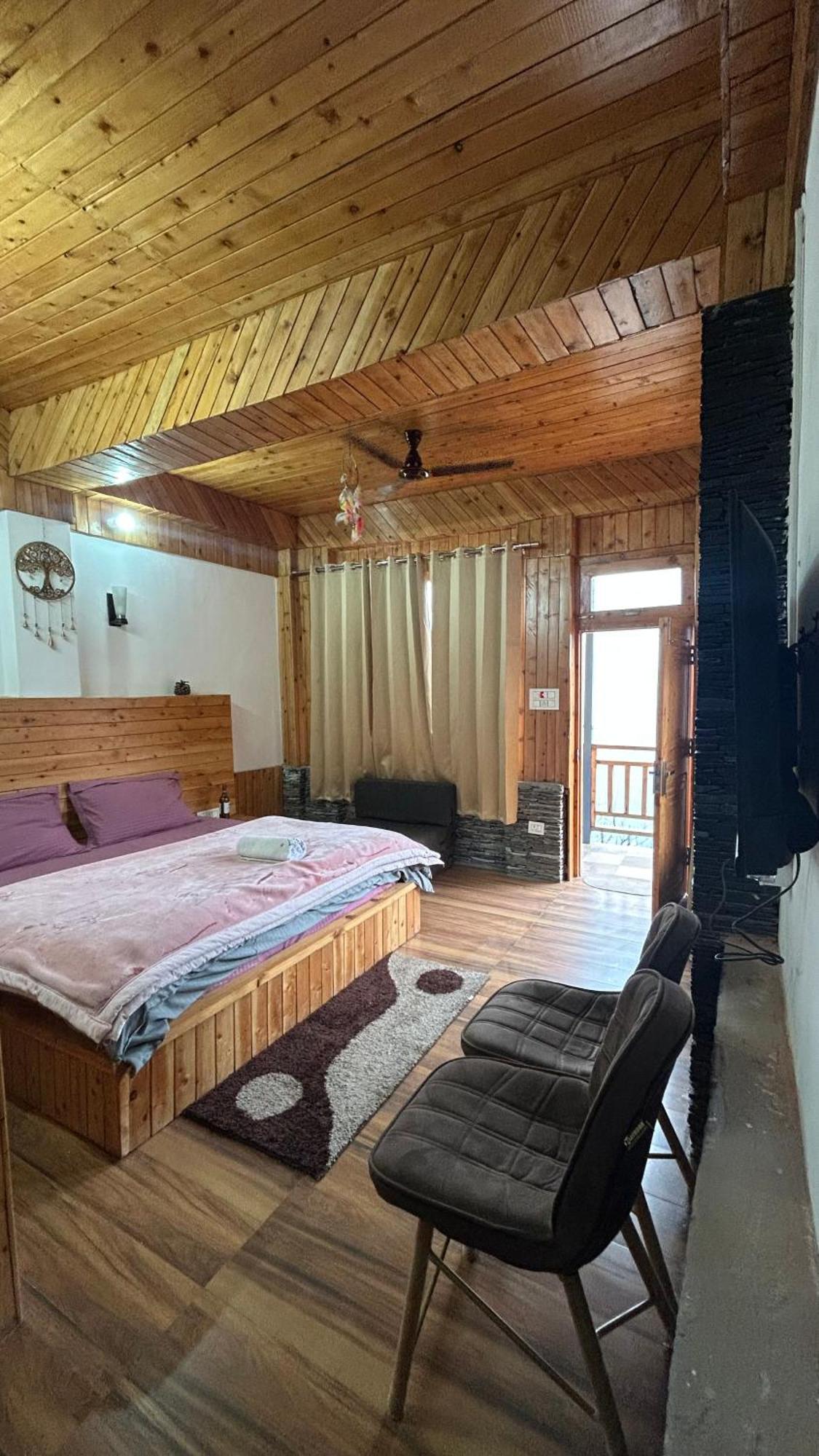 The Himalayan Sukoon Villa Near Jibhi Banjār Esterno foto